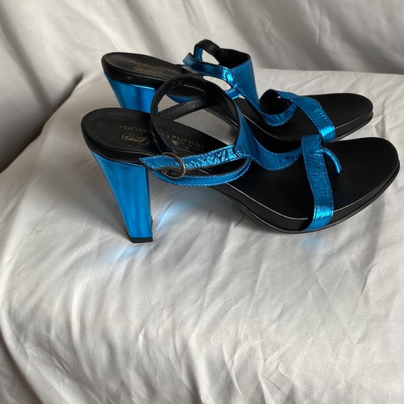 Donald j pliner metallic blue heels - Picture 3 of 8